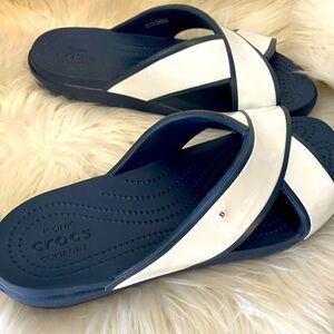 Iconic across comfort sandals shoes blue and white women size 10